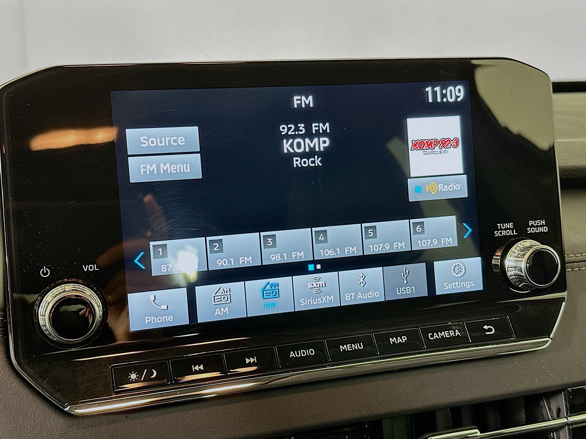 Used 2024 Mitsubishi Outlander SE Black Edition image 23