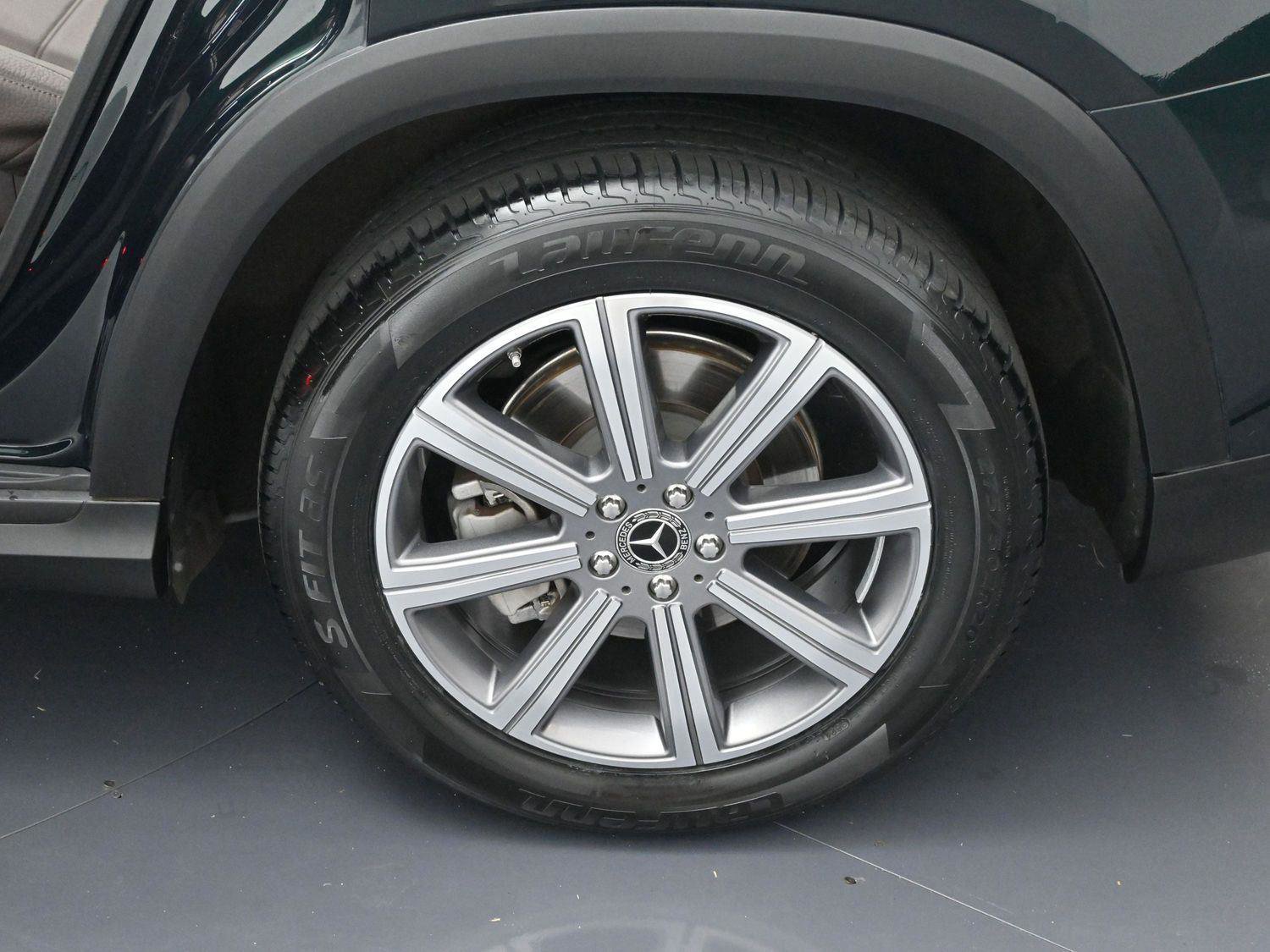 Used 2023 Mercedes-Benz GLS 450 4MATIC image 35