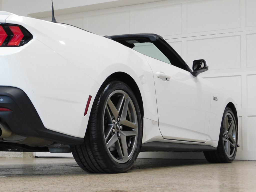 Used 2025 Ford Mustang GT Premium RWD image 94