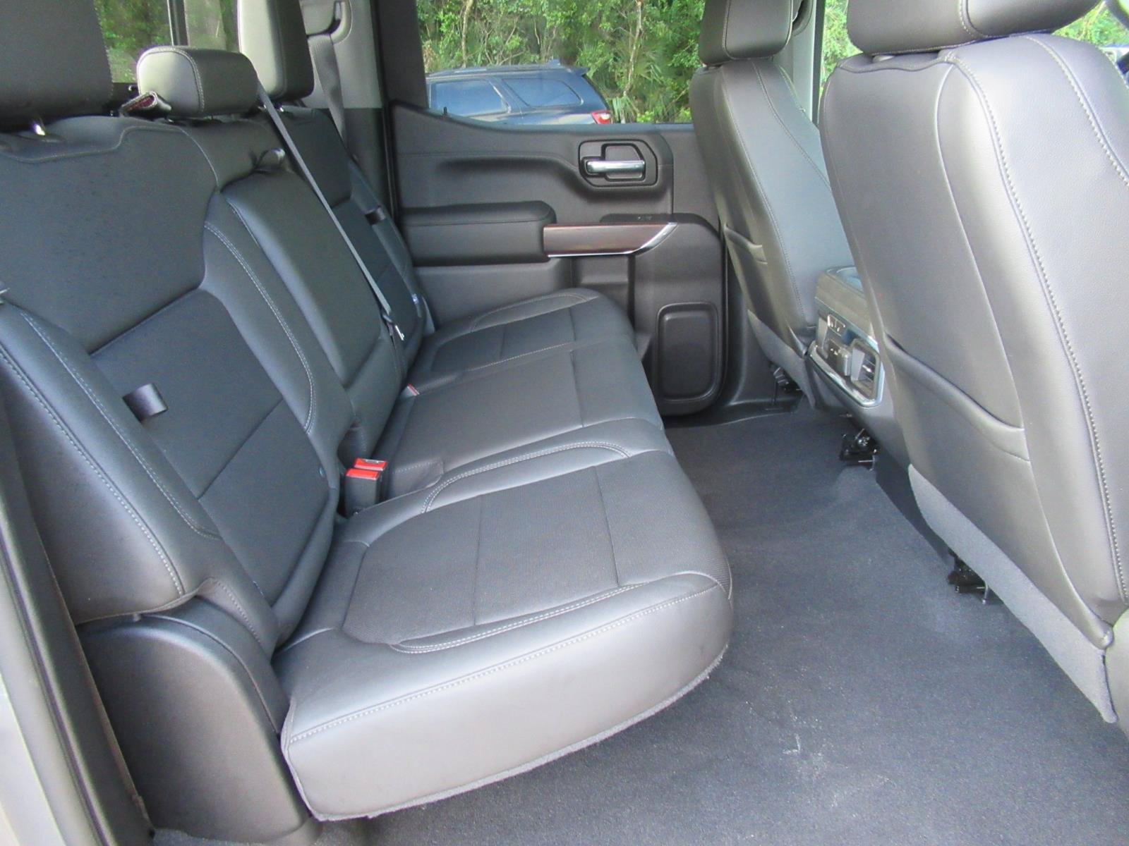 Used 2020 GMC Sierra 1500 SLT w/ SLT Premium Plus Package AWD/4WD image 32