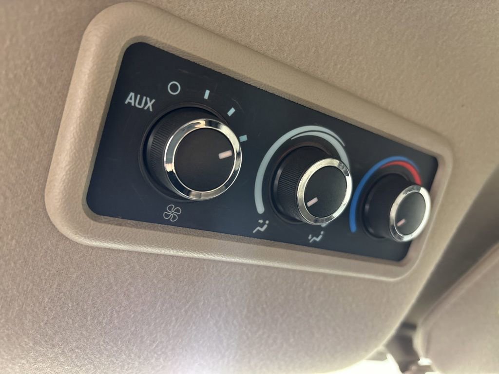 Used 2014 Chevrolet Express 1500 LS RWD image 38