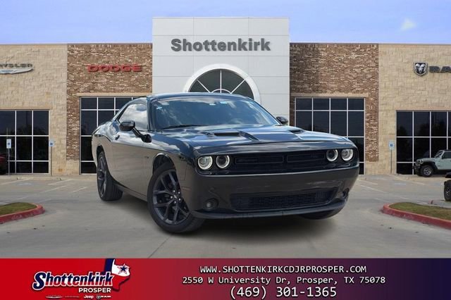 Used 2020 Dodge Challenger SXT w/ Blacktop Package image 1
