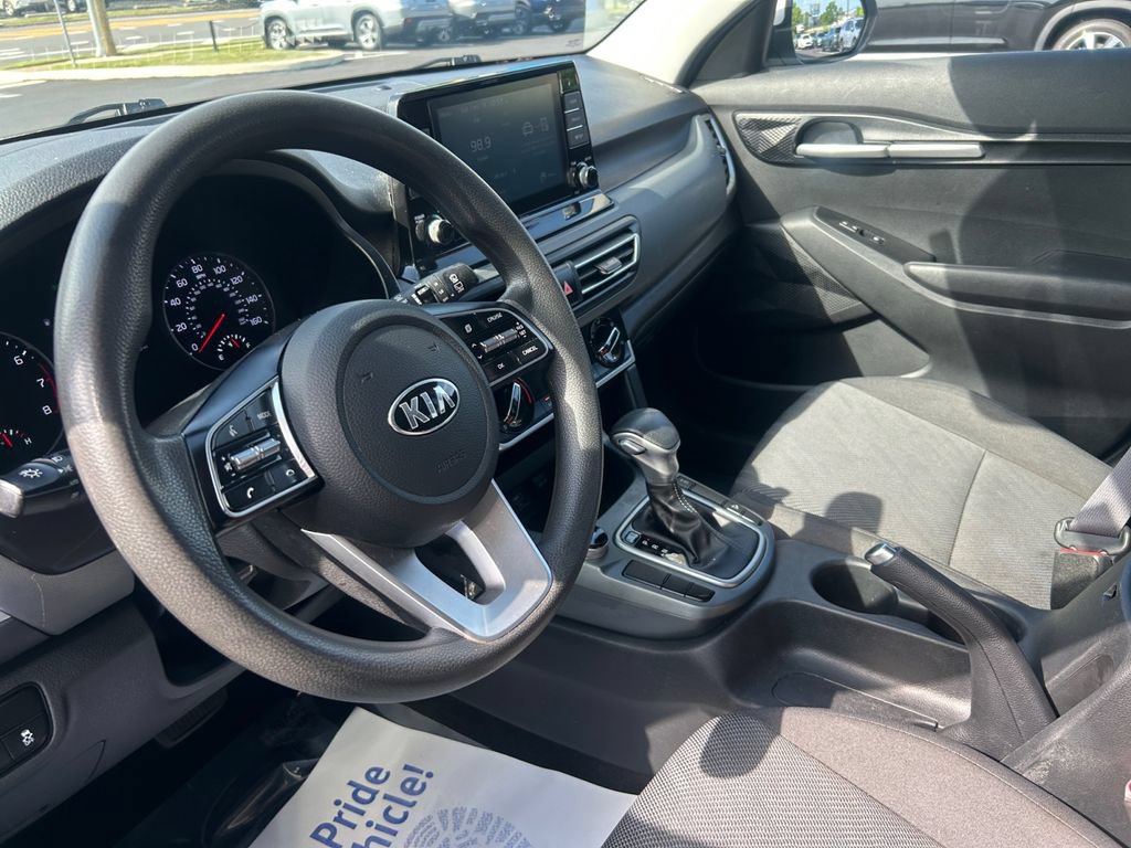 Used 2021 Kia Seltos LX AWD/4WD image 11