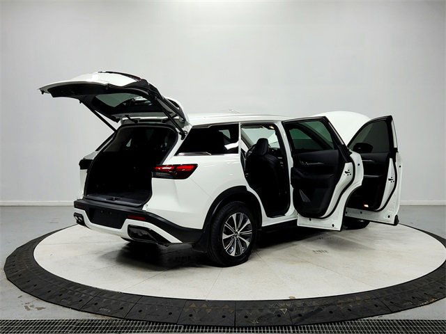 Used 2025 INFINITI QX60 Pure image 15