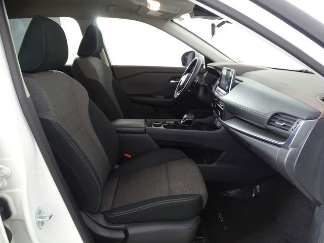 Used 2023 Nissan Rogue SV AWD/4WD image 14