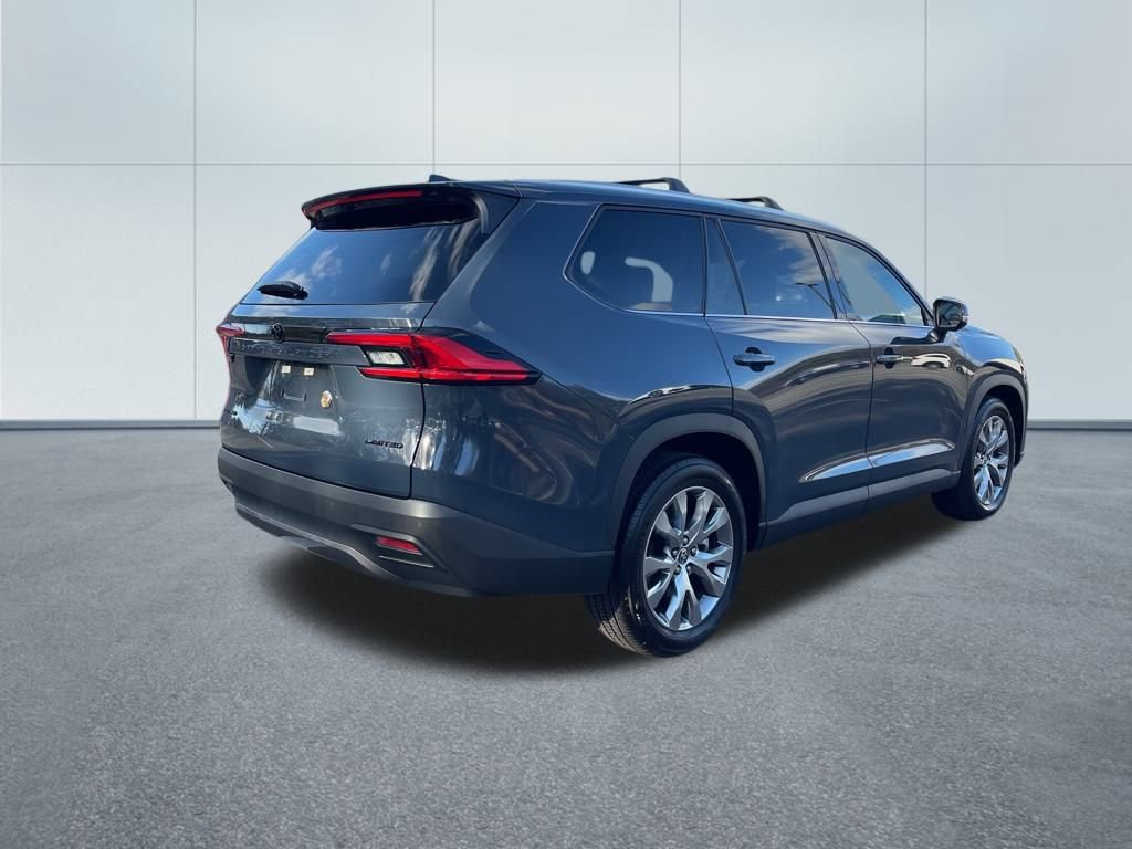 Used 2024 Toyota Grand Highlander Limited image 5