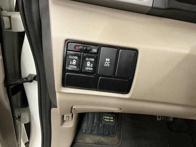 Used 2015 Honda Odyssey EX image 19