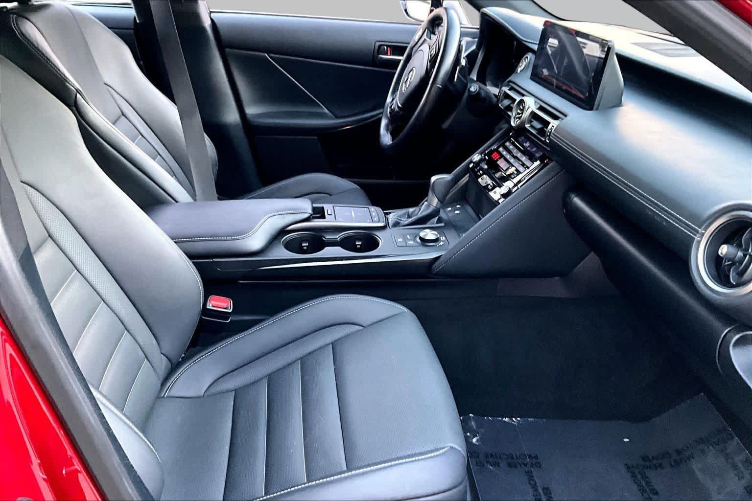 Used 2021 Lexus IS 350 F Sport w/ Navigation Package RWD image 9