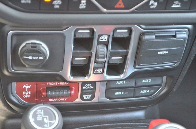 New 2025 Jeep Wrangler Unlimited Rubicon 392 image 30