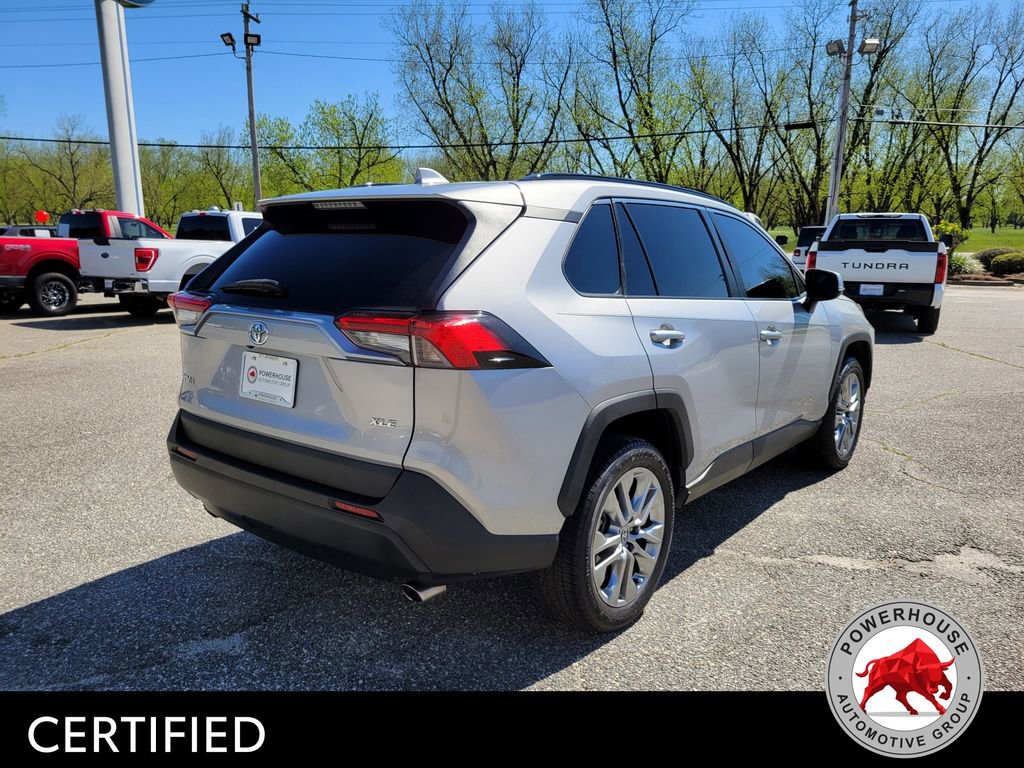 Used 2023 Toyota RAV4 XLE Premium FWD image 6