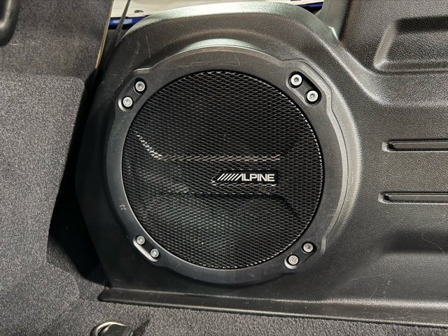 Used 2018 Jeep Wrangler Unlimited Sahara w/ Uconnect 4C Nav & Sound Group image 31