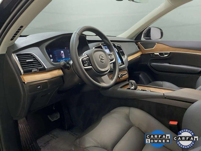 Used 2025 Volvo XC90 B6 Plus image 17