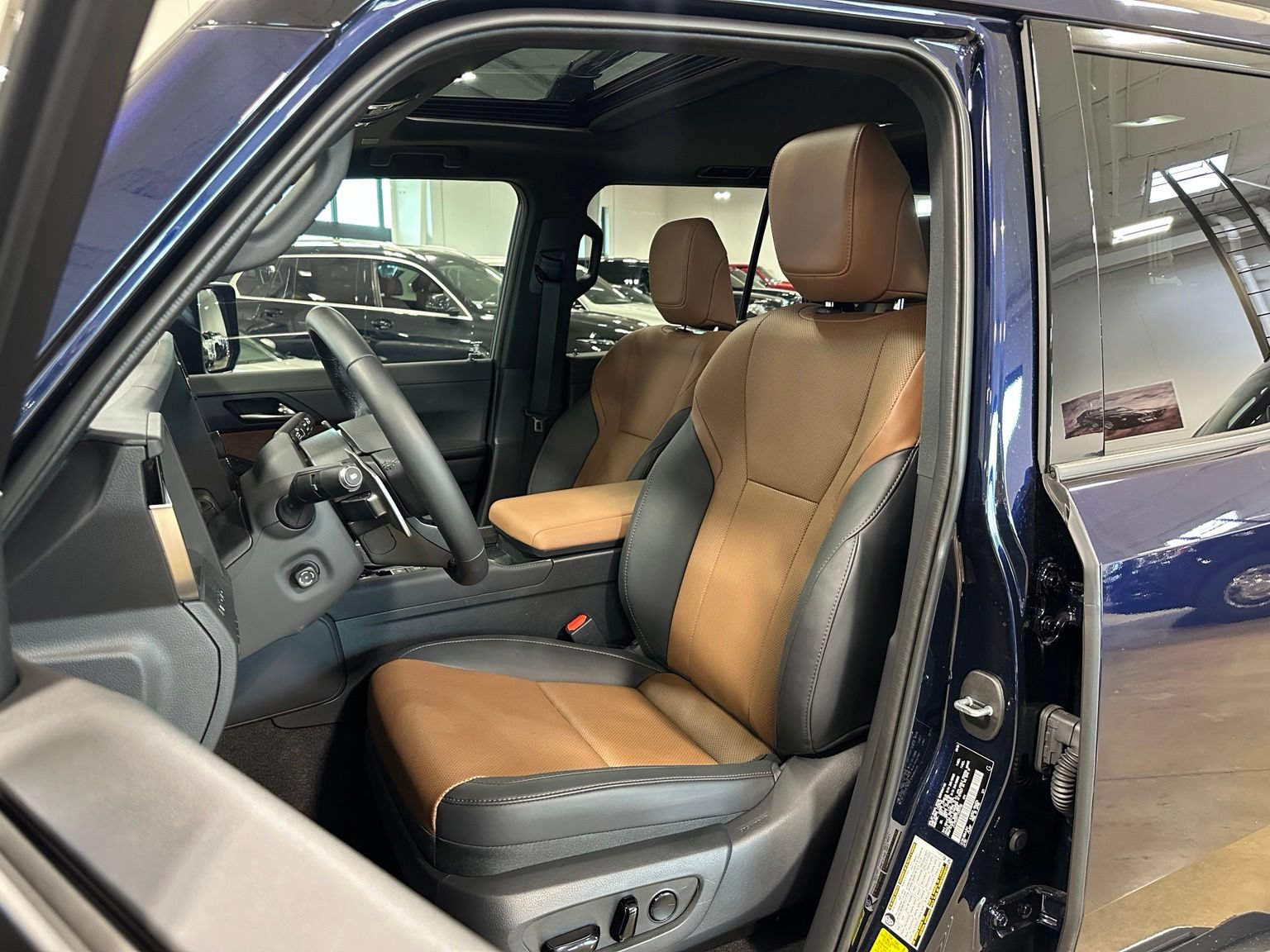 Used 2026 Lexus GX 550 w/ Accessory Package (2T) AWD/4WD image 12
