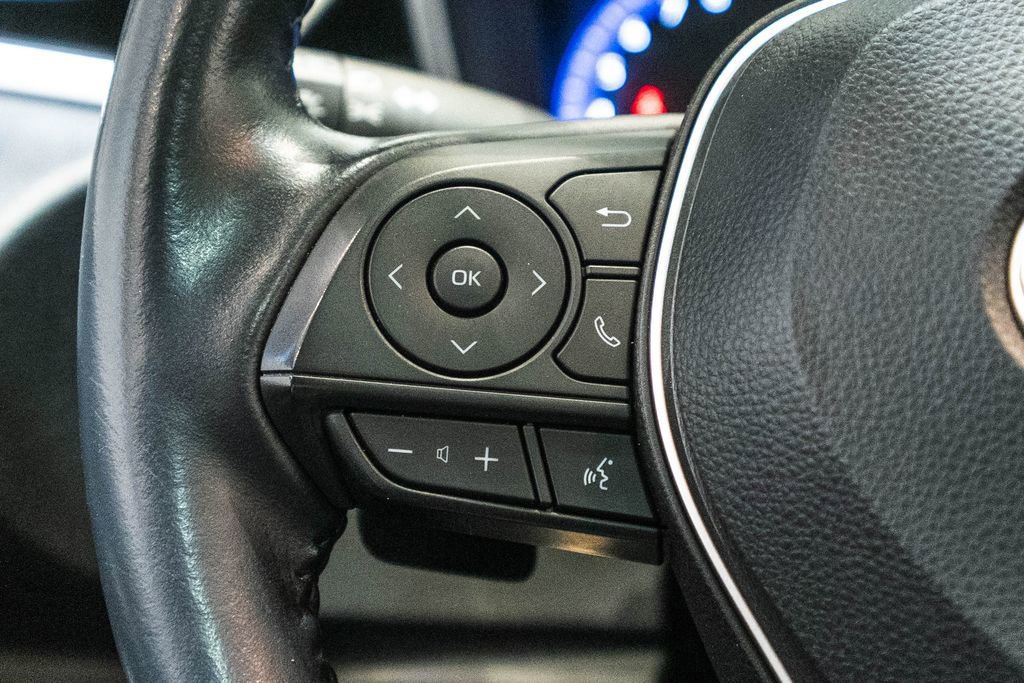 Used 2020 Toyota Corolla XSE FWD image 18