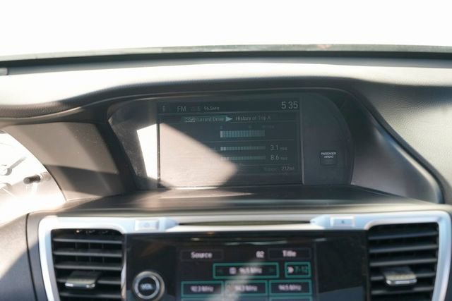 Used 2015 Honda Accord Touring image 39