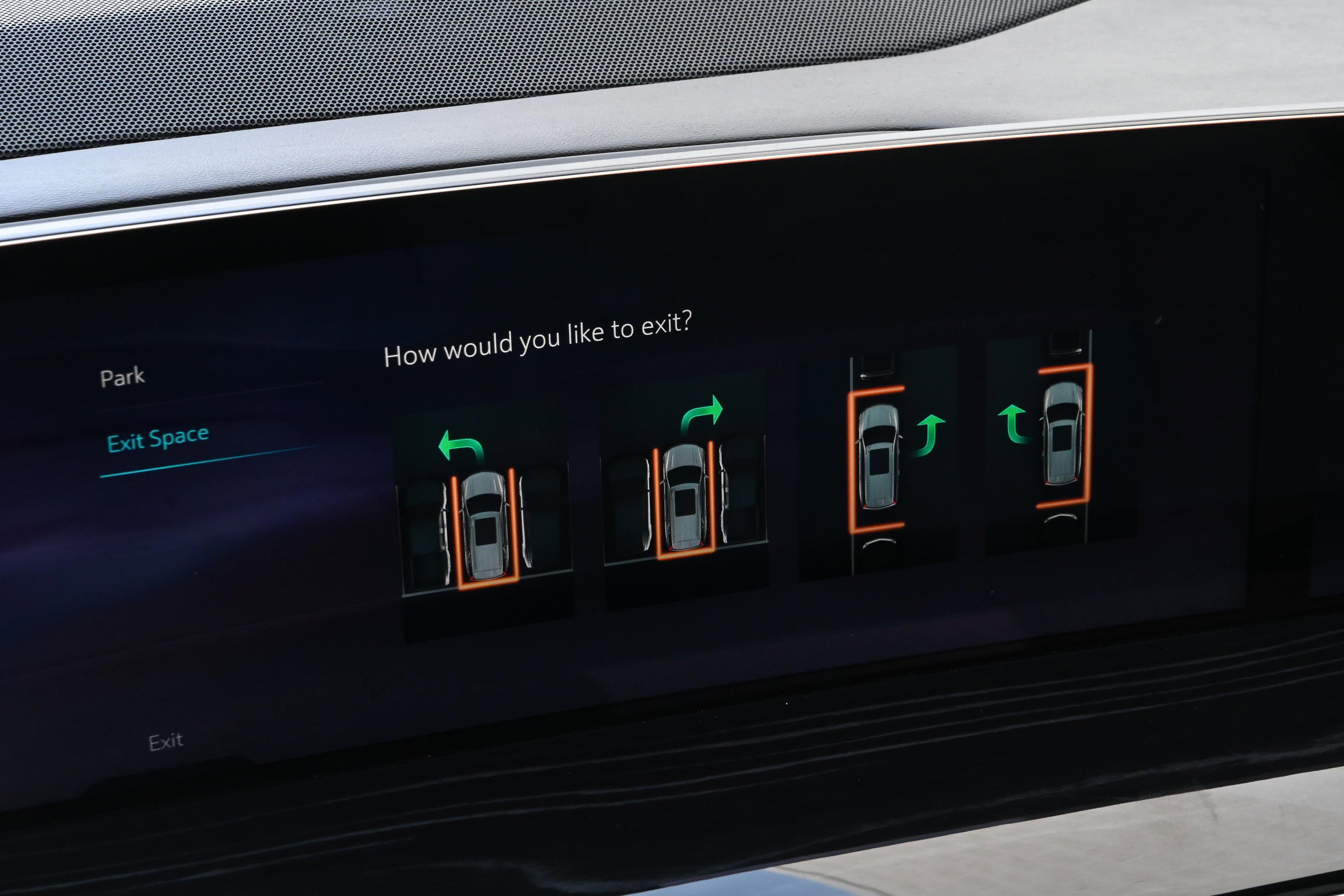 Used 2025 Cadillac Escalade Sport w/ Touring Package image 32