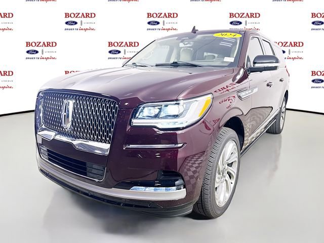 Certified 2024 Lincoln Navigator L Reserve image 4