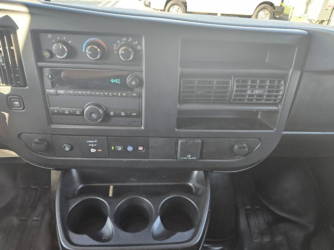 Used 2022 Chevrolet Express 2500 w/ Driver Convenience Package RWD image 32