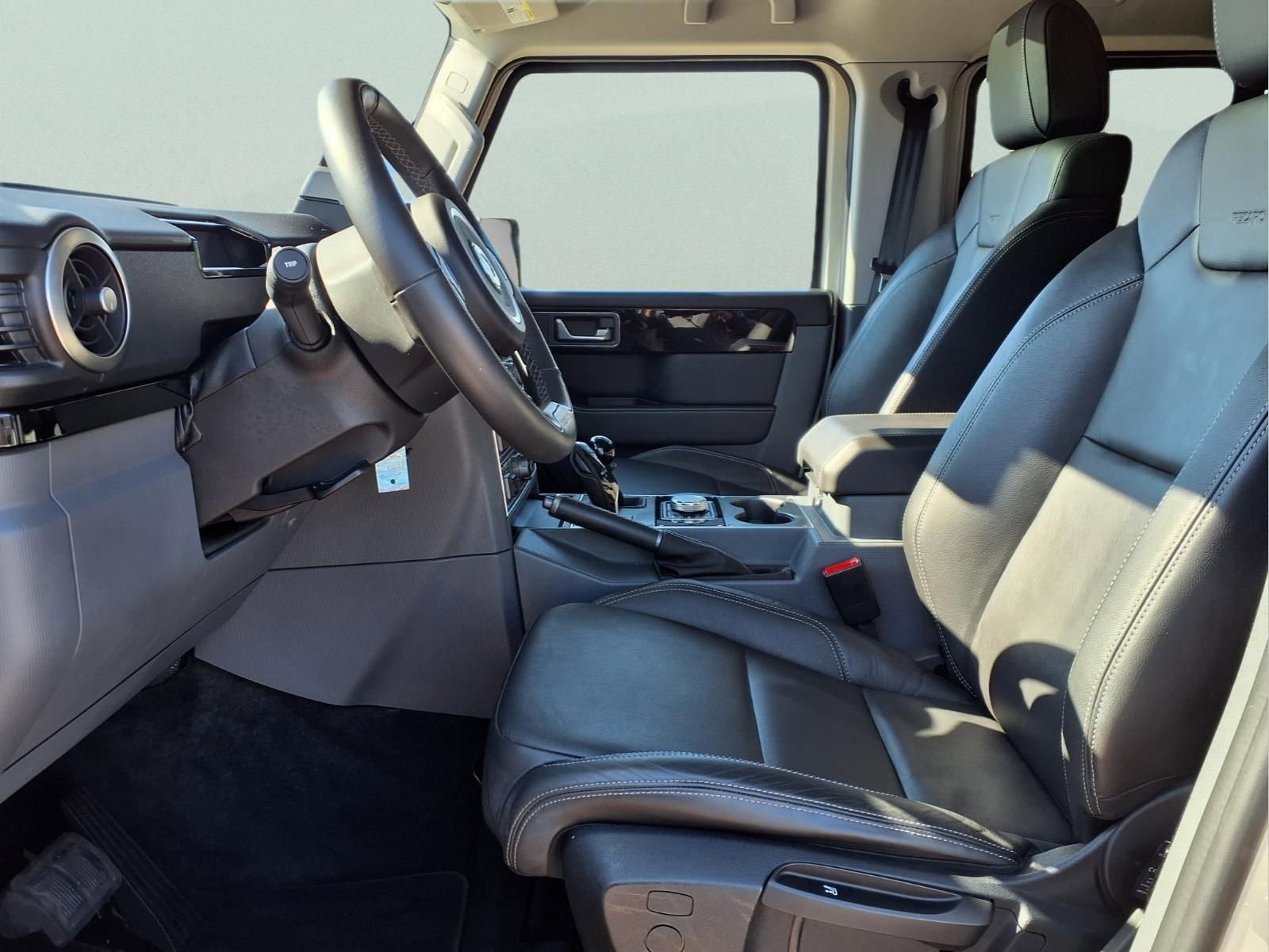 Used 2024 INEOS Grenadier Fieldmaster Edition image 10