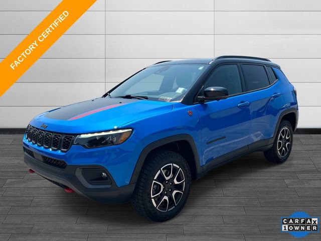 Certified 2025 Jeep Compass Trailhawk w/ Trailhawk Elite Group AWD/4WD image 8