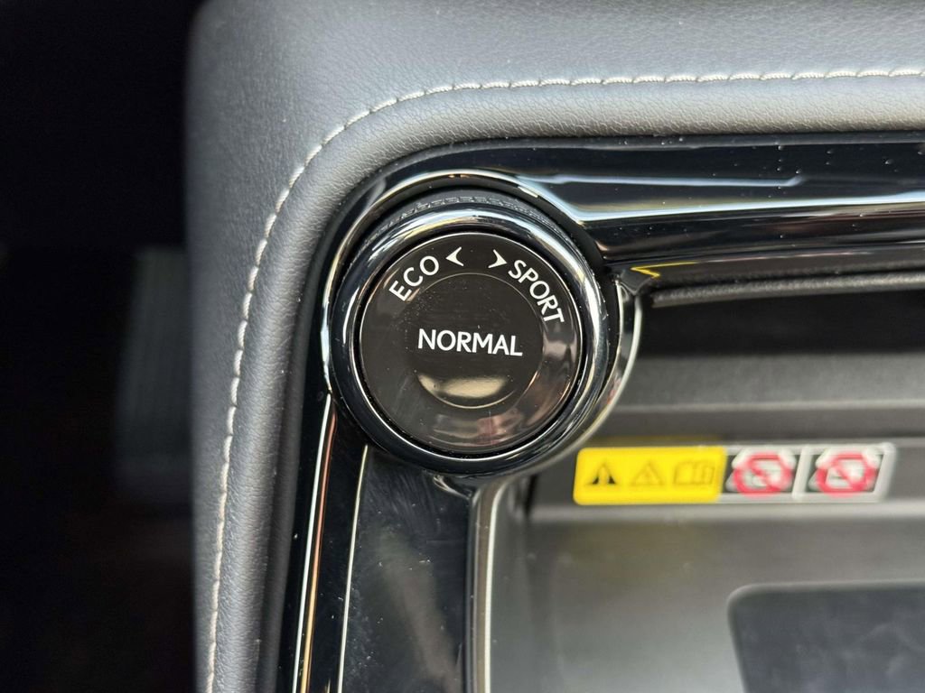 Used 2024 Lexus NX 300h AWD w/ Luxury Package image 25