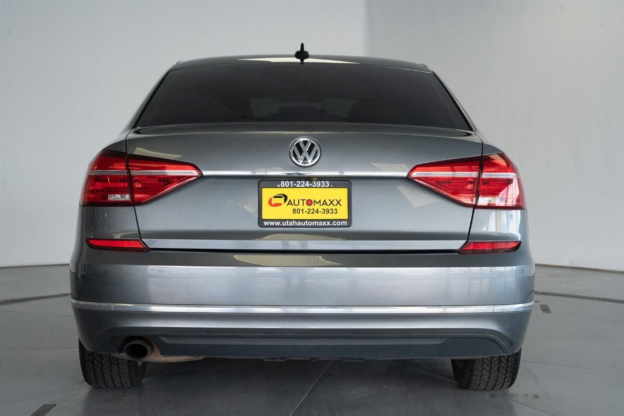 Used 2016 Volkswagen Passat 1.8T SE FWD image 8