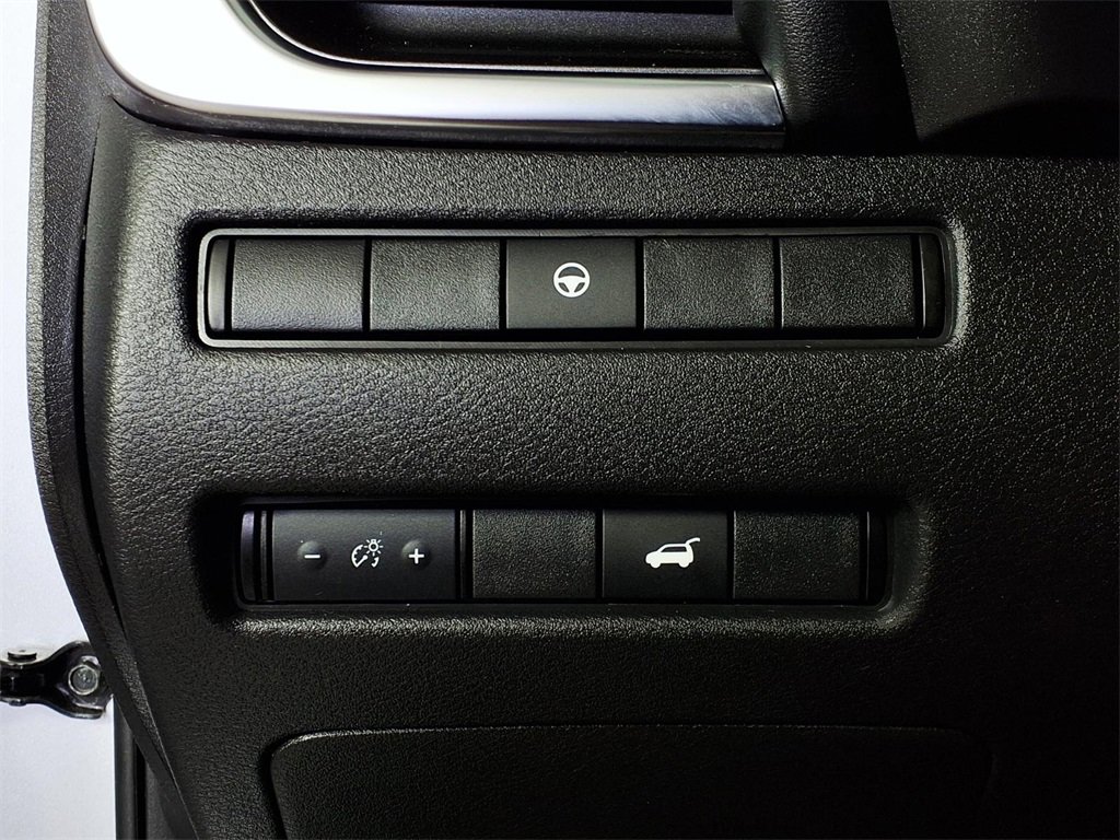 Used 2021 Nissan Rogue SV w/ Premium Package image 20