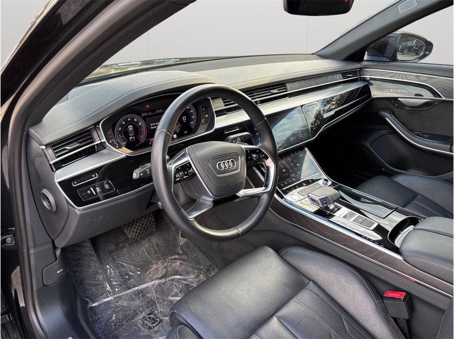 Used 2020 Audi A8 L 4.0T w/ Executive Package image 6