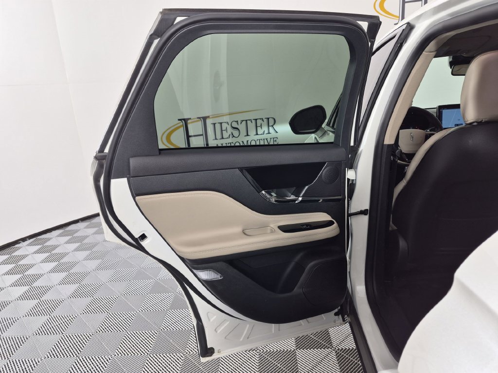 Used 2025 Lincoln Corsair FWD image 29