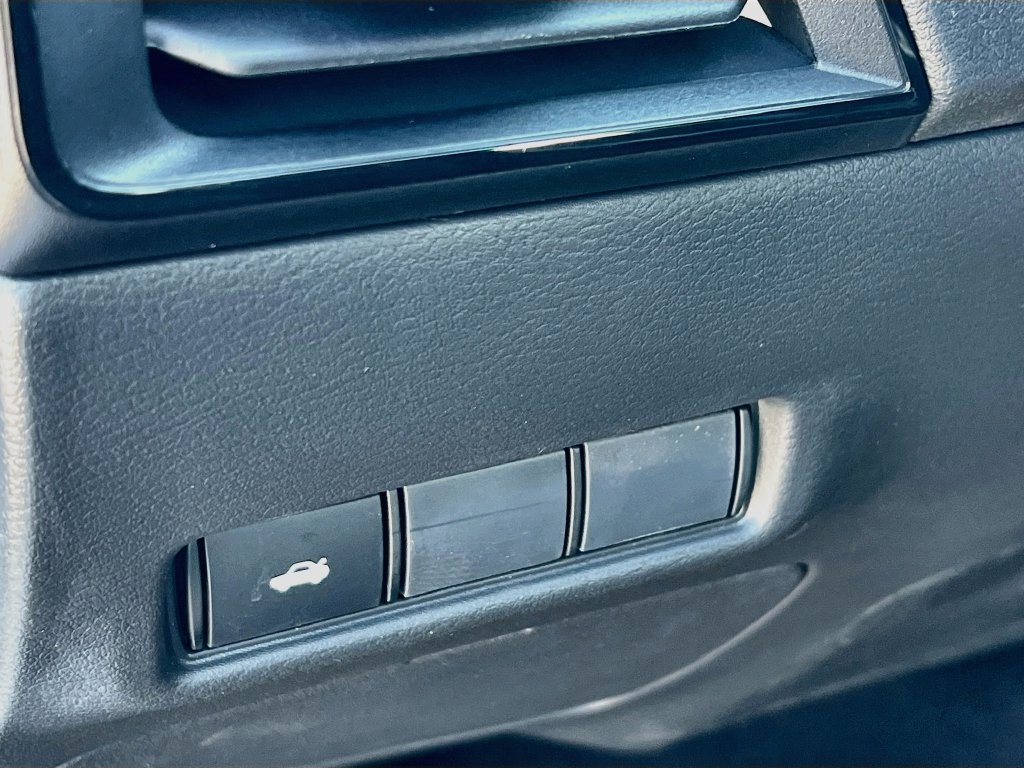 New 2027 Nissan Sentra SV FWD image 10