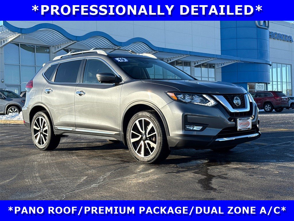 Used 2019 Nissan Rogue SL w/ Premium Package image 2