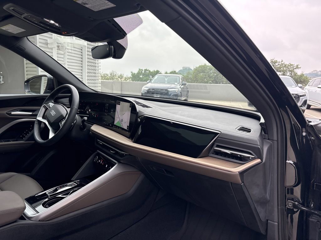 Used 2025 Audi Q5 Premium w/ Convenience Package AWD/4WD image 15