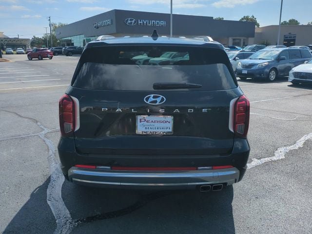 Used 2023 Hyundai Palisade Calligraphy w/ Cargo Package FWD image 5