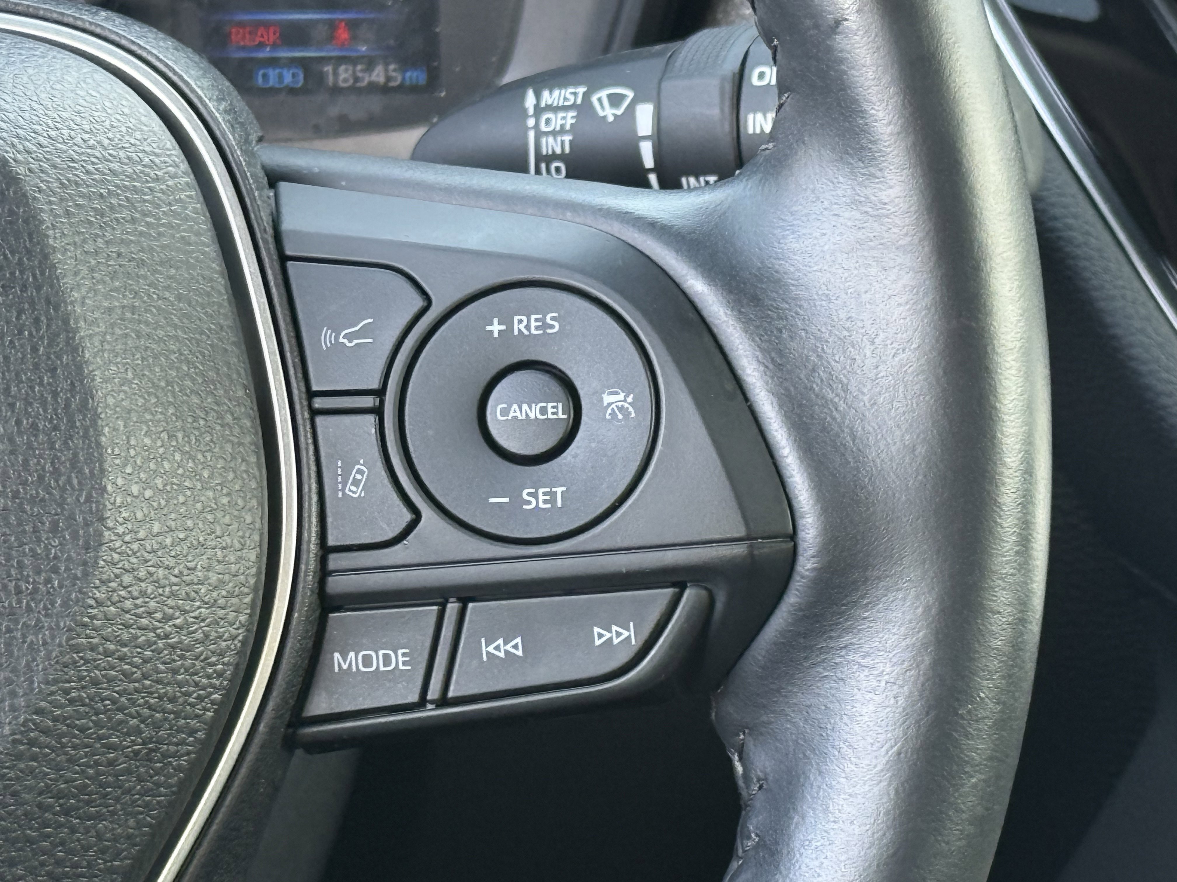 Certified 2022 Toyota Corolla Cross LE image 24