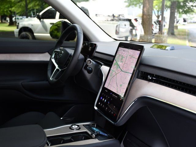 New 2025 Volvo EX90 Ultra AWD/4WD image 28