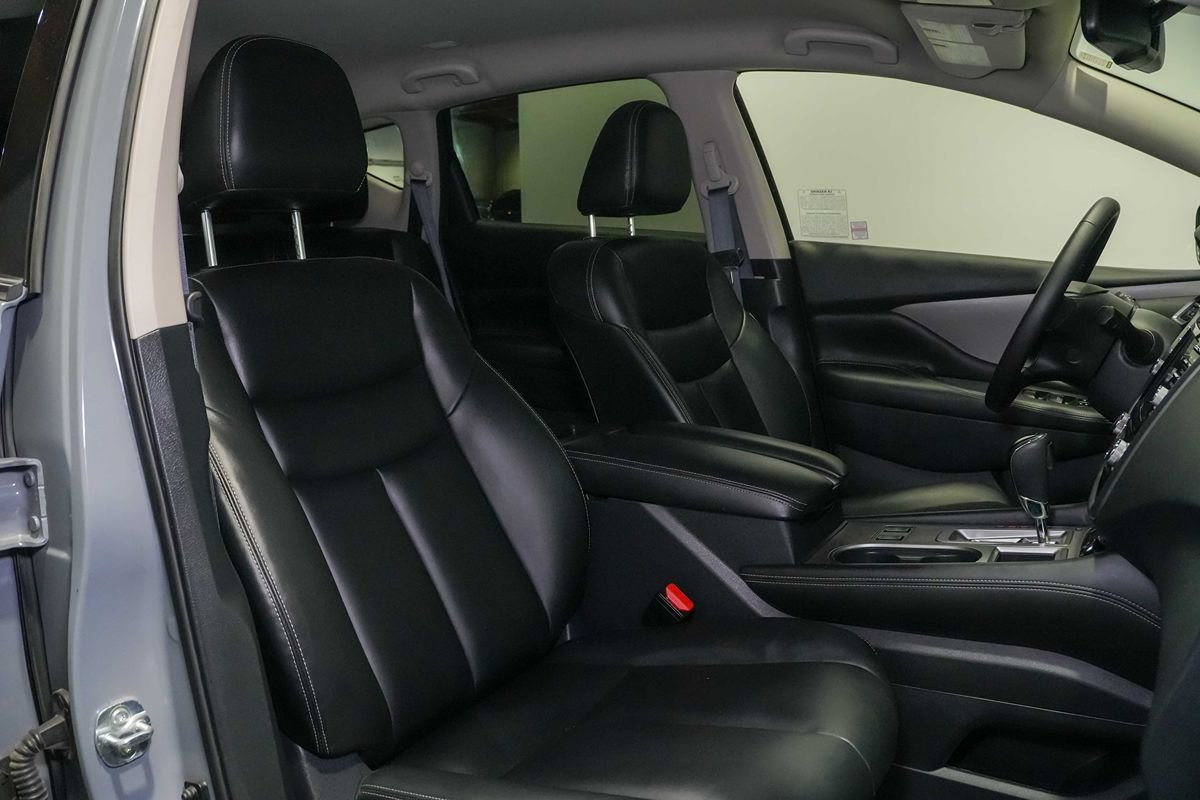 Used 2023 Nissan Murano SV w/ SV Midnight Edition Package FWD image 26