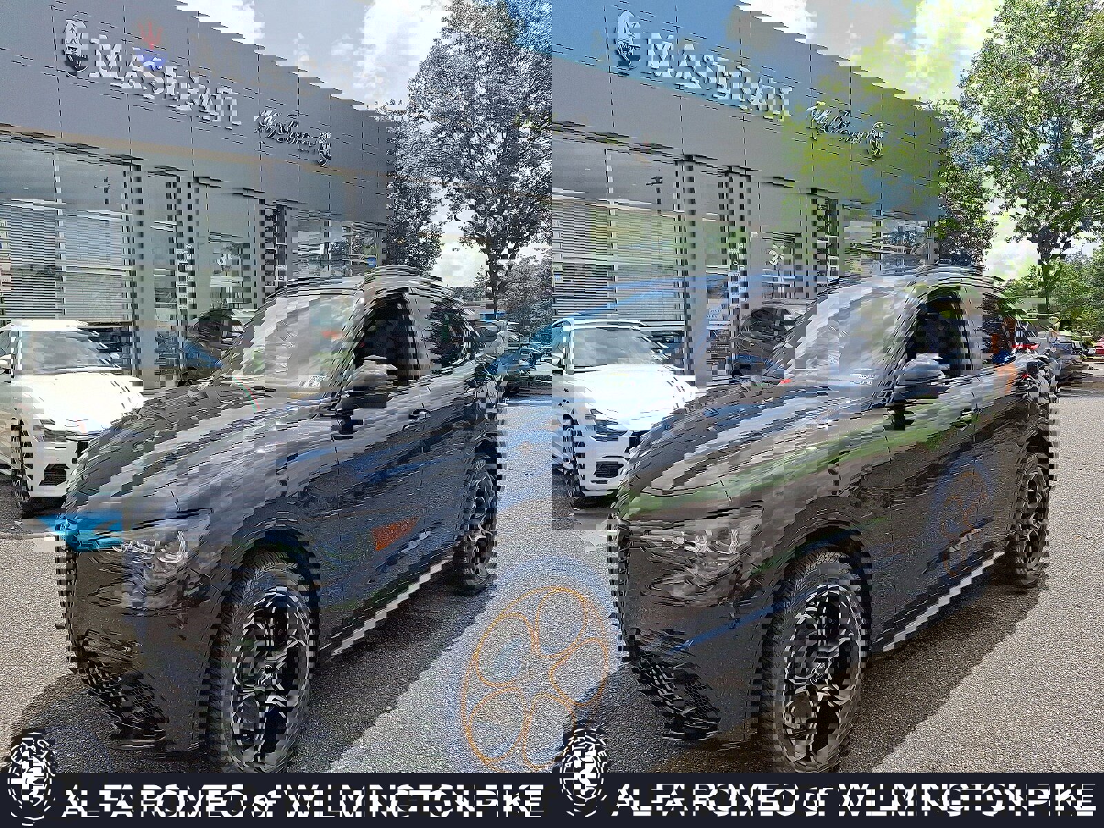 New 2025 Alfa Romeo Stelvio Sprint image 1