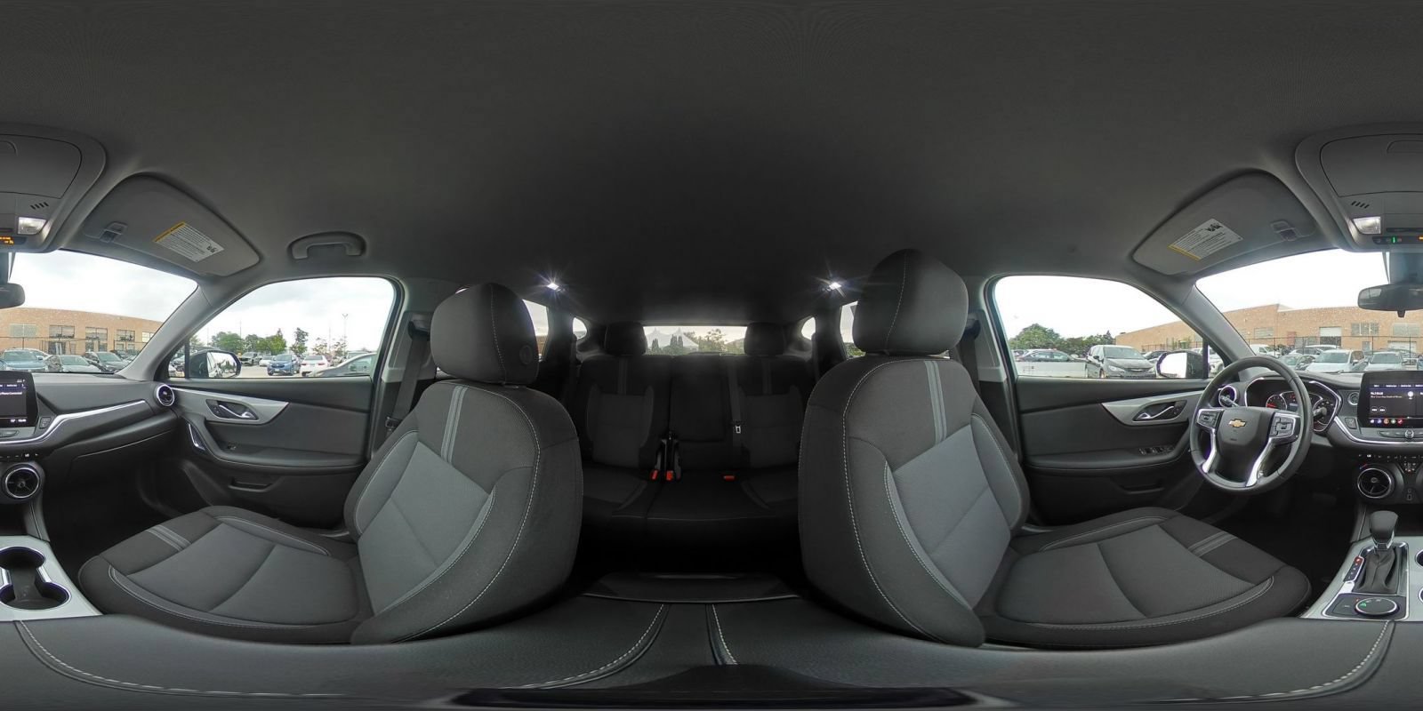 Used 2025 Chevrolet Blazer LT FWD image 43