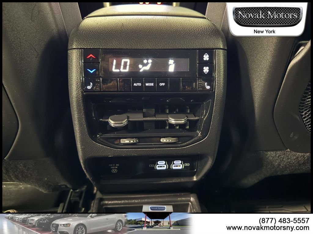 Used 2023 Jeep Grand Cherokee L Limited w/ Luxury Tech Group II AWD/4WD image 16