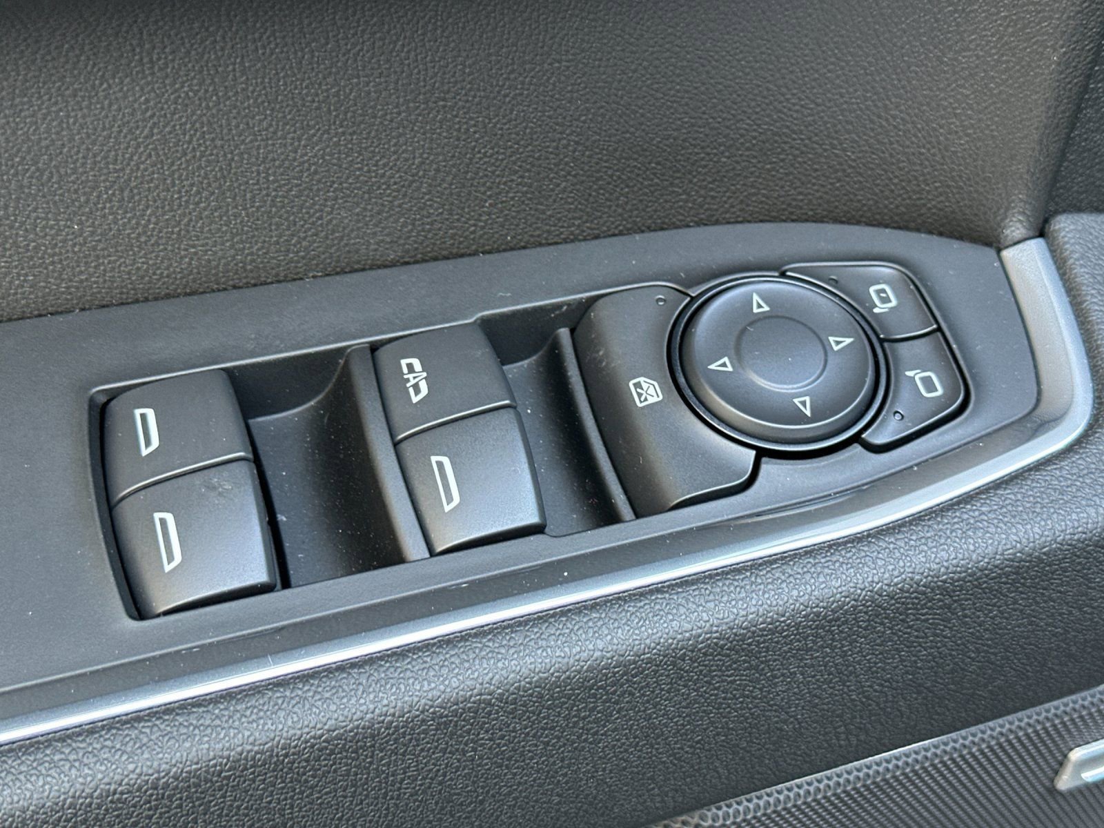 New 2026 Chevrolet Silverado 1500 LT Trail Boss w/ LT Trail Boss Premium Package image 13