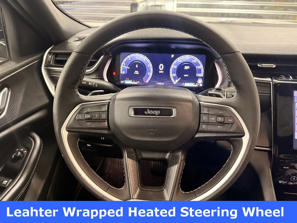 Certified 2025 Jeep Grand Cherokee Altitude image 23