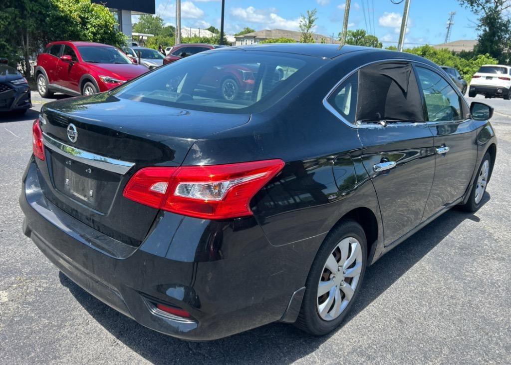Used 2017 Nissan Sentra S image 5