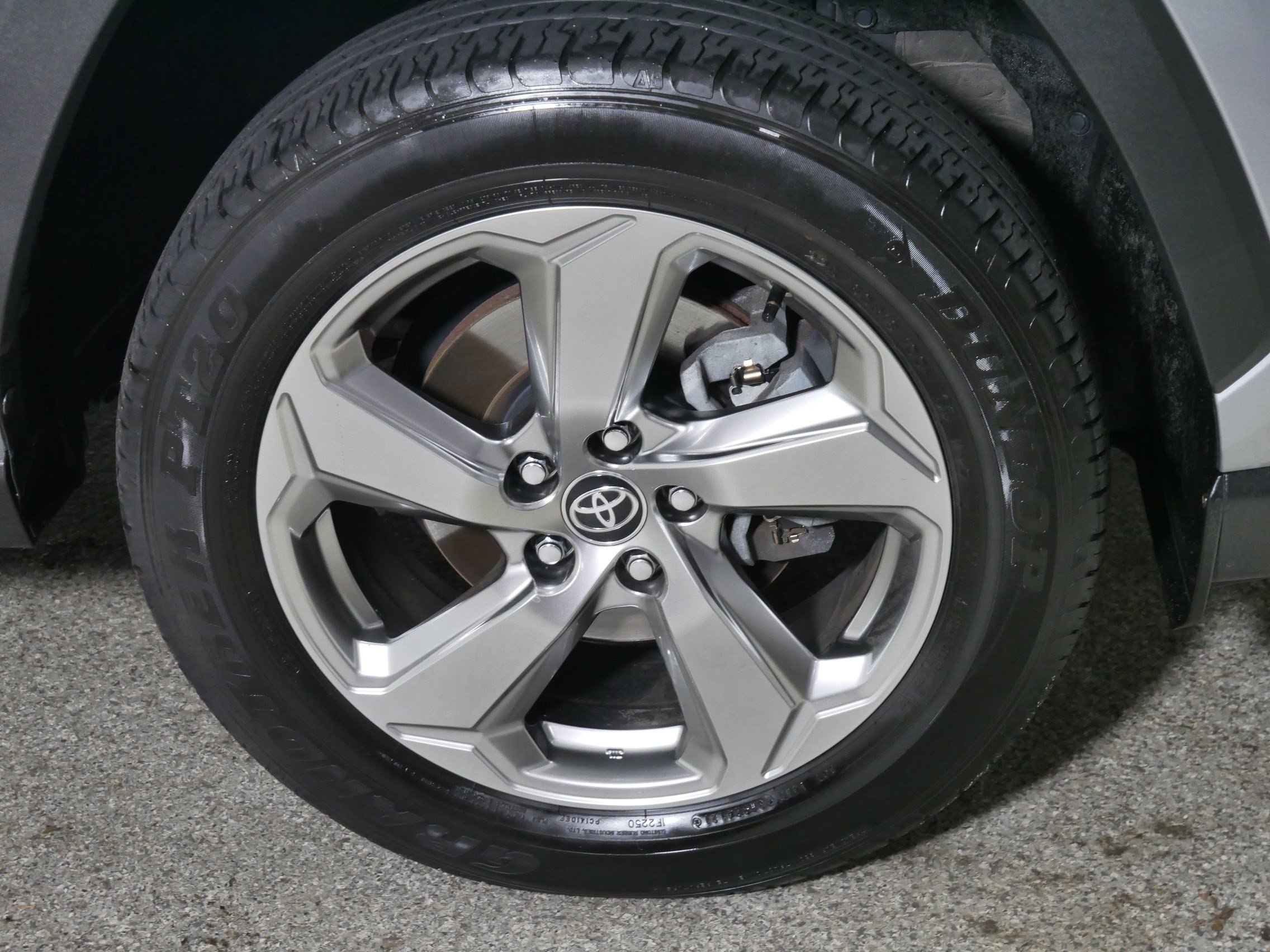 Used 2021 Toyota RAV4 XLE Premium AWD/4WD image 15