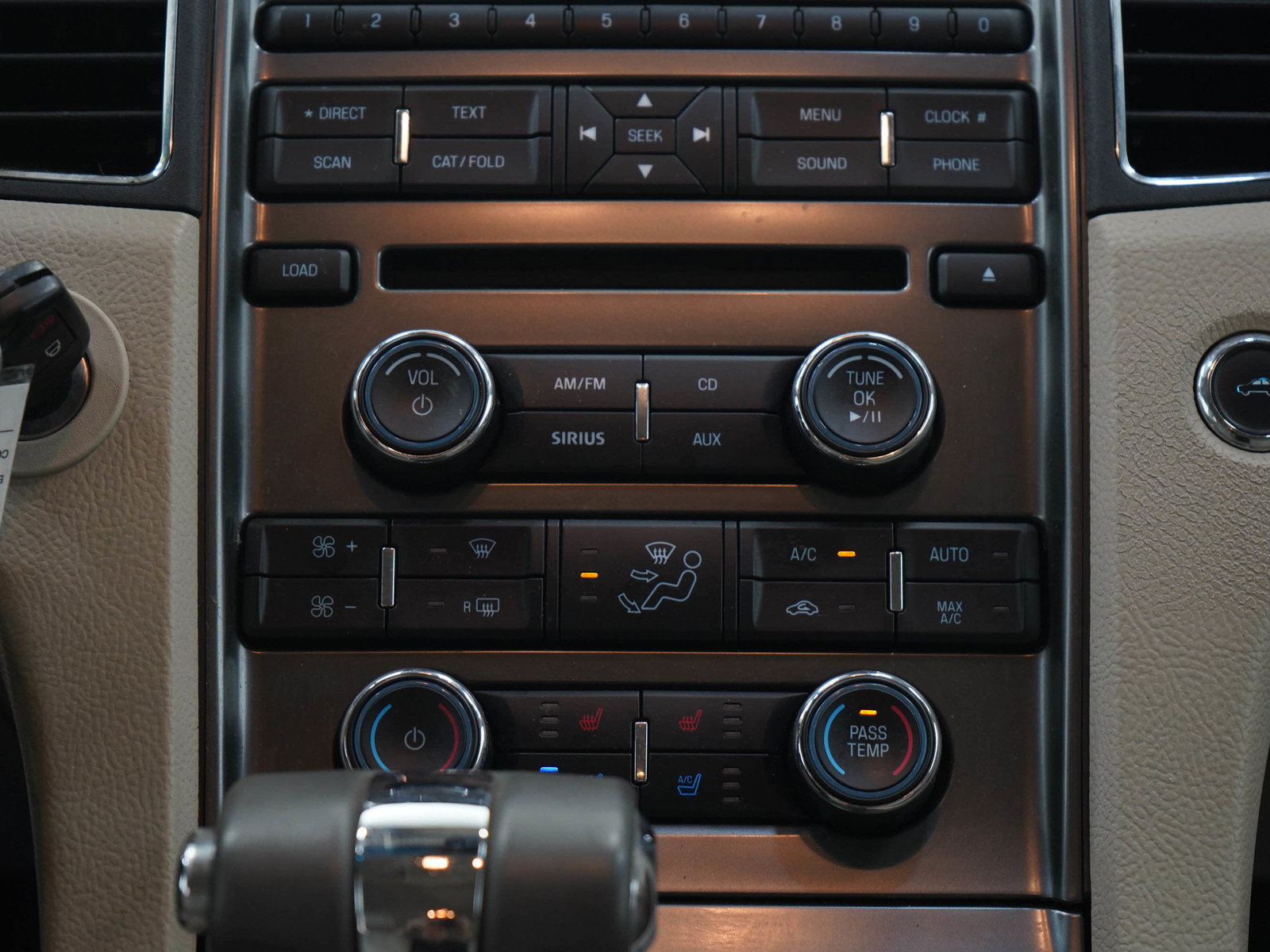 Used 2012 Ford Taurus Limited FWD image 18
