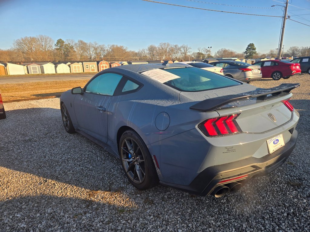 Used 2024 Ford Mustang Dark Horse image 3