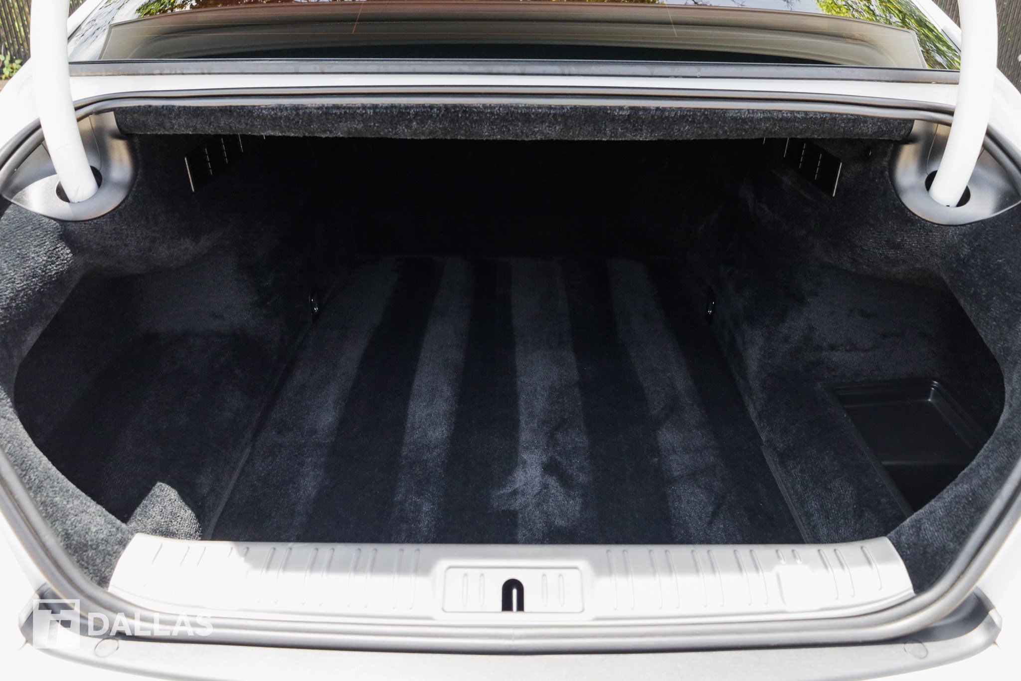 Used 2019 Rolls-Royce Wraith RWD image 29