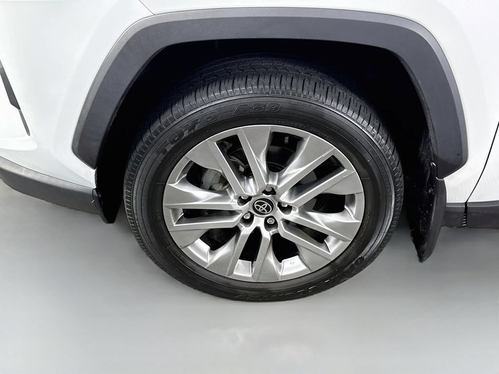 Certified 2023 Toyota RAV4 XLE Premium AWD/4WD image 35