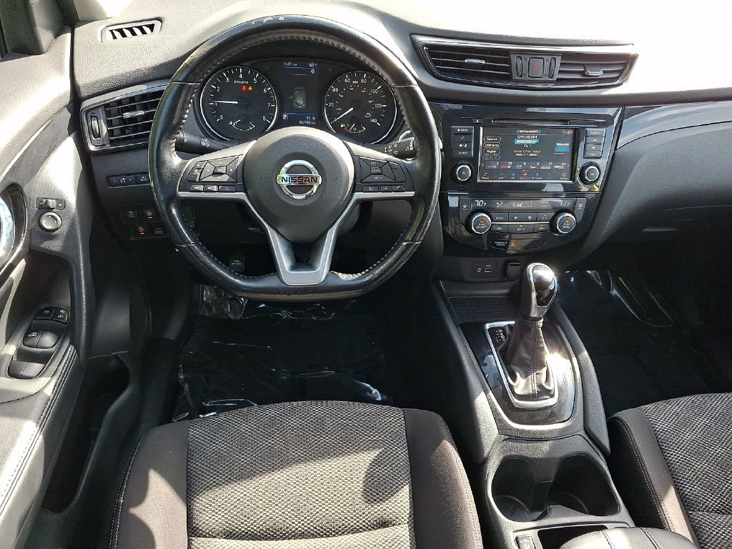 Used 2020 Nissan Rogue Sport SV w/ All-Weather Package AWD/4WD image 11