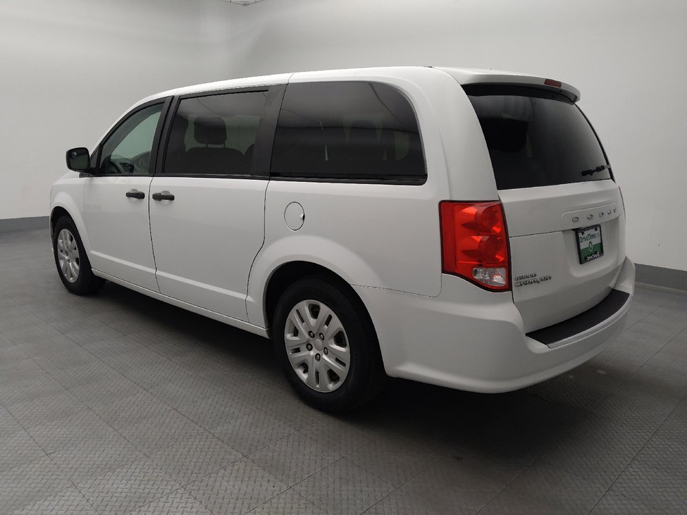Used 2019 Dodge Grand Caravan SE w/ UConnect Hands-Free Group FWD image 5