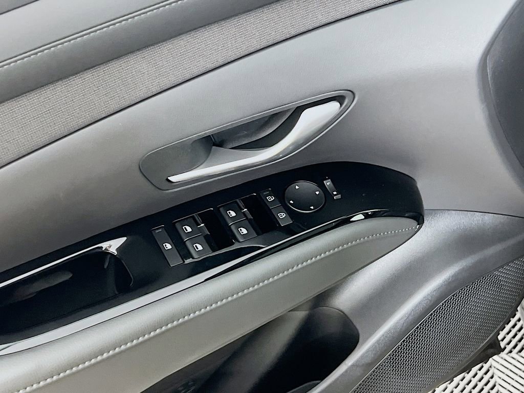 New 2025 Hyundai Santa Cruz SEL image 15